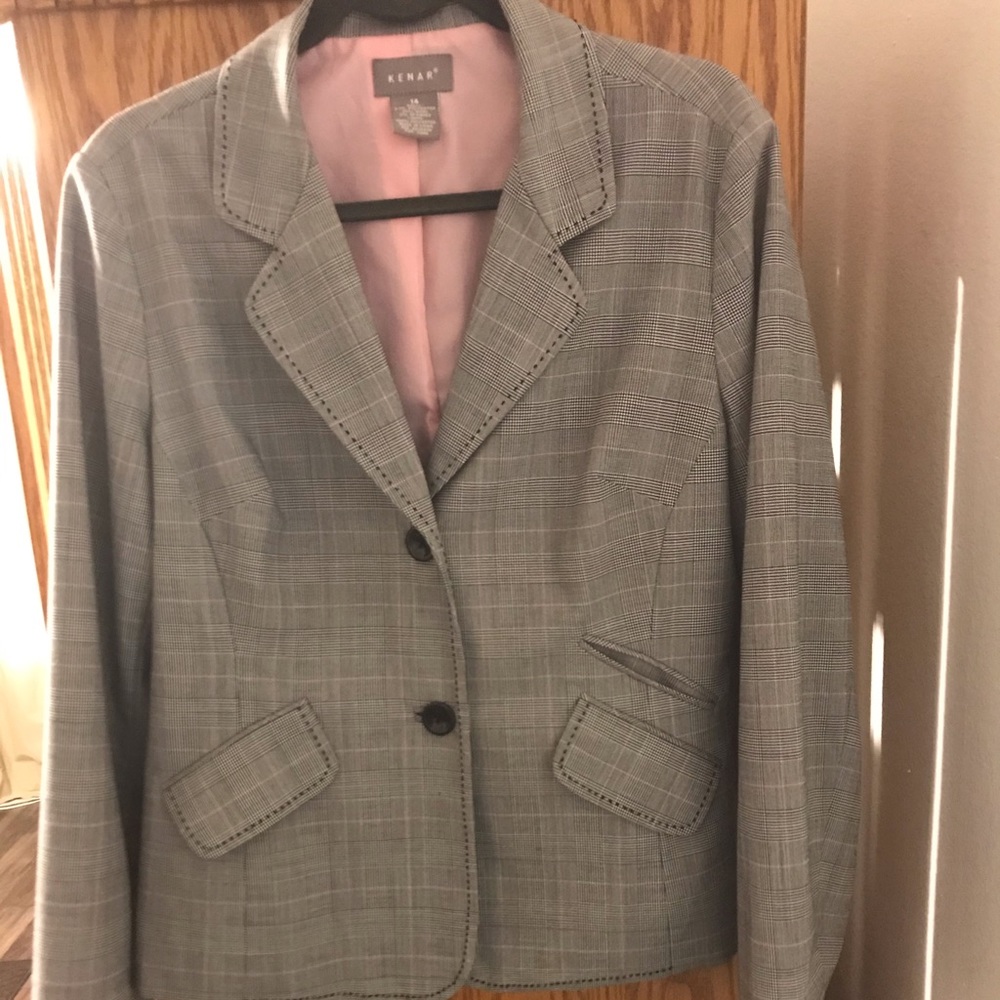 Cute Plaid blazer by Kenar
